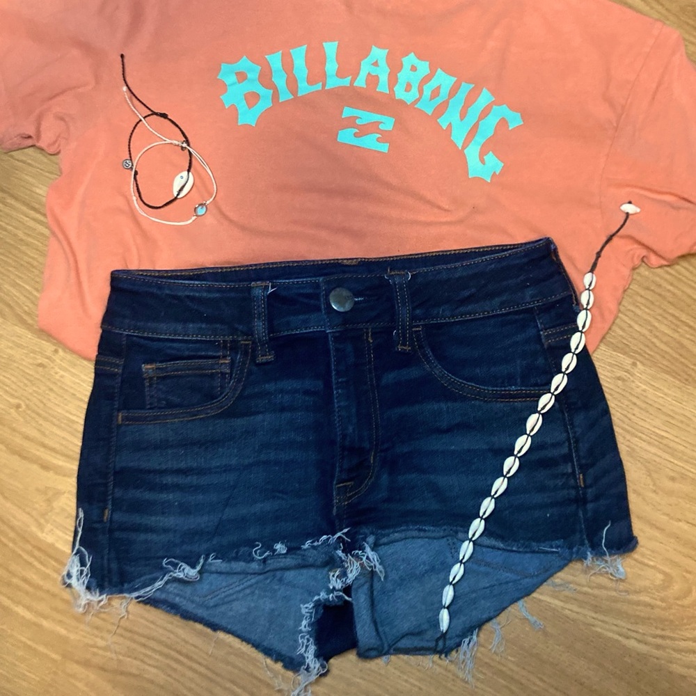 AE shortie shorts